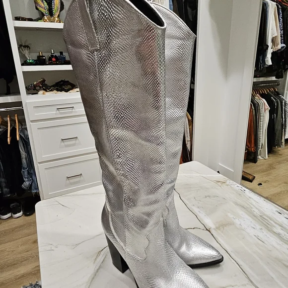 Steve Madden Austyn Silver Snake Heeled Boots - Picture 1 of 5